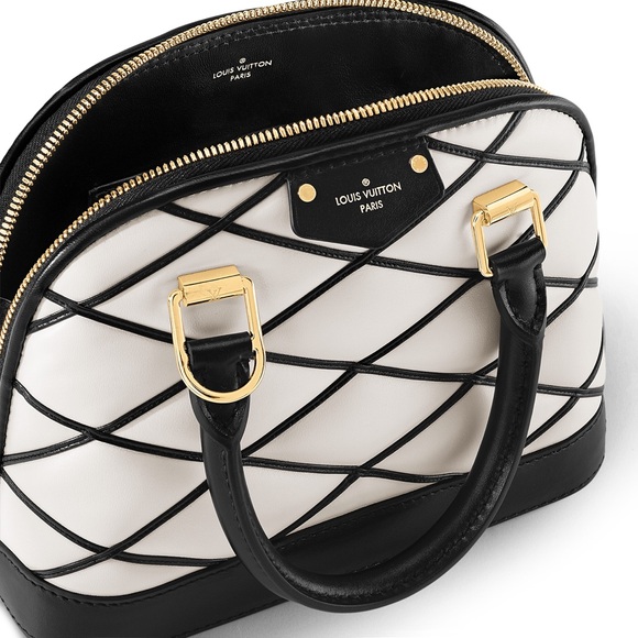 ❌SOLD❌⭐️NEW, SOLD OUT⭐️LOUIS VUITTON Malletage Leather Alma BB - Picture 4 of 8
